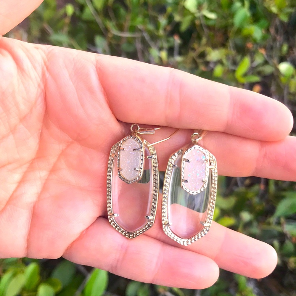 🤍Clear Emmys w iridescent Druzy white stone🤍